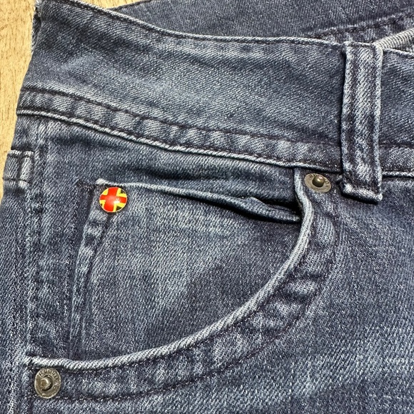 Hudson Signature Bootcut Jeans - Picture 9 of 9